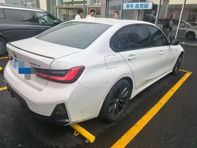 BMW 3 Series 2024, 23000 км, за 28810.36 USD