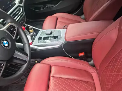 BMW 3 Series 2024, 23000 км, за 28810.36 USD