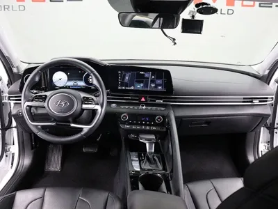 Hyundai Avante 2023, 69040 км, за 14205.48 USD - фото 14