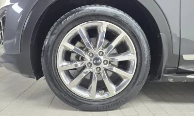 Kia Sorento 2017, 114905 км, за 8403.97 USD