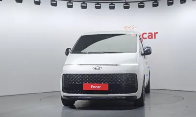 Hyundai Staria 2023, 80412 км, за 18508.74 USD