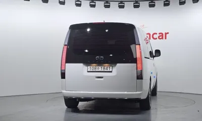Hyundai Staria 2023, 80412 км, за 18508.74 USD