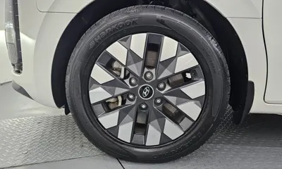 Hyundai Staria 2023, 80412 км, за 18508.74 USD