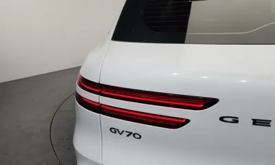 Genesis GV70 2021, 51462 км, за 21575.76 USD - фото 23