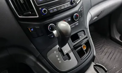 Hyundai Starex 2017, 138258 км, за 5827.81 USD - фото 9
