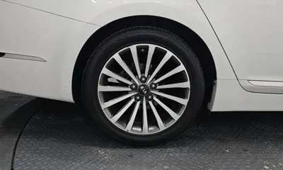 Kia K7 2016, 154507 км, за 4355.46 USD