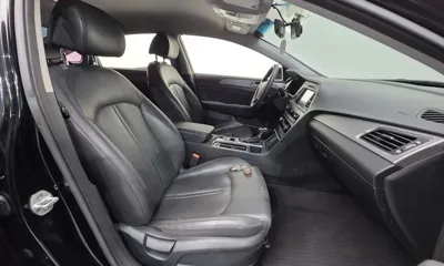 Hyundai Sonata 2017, 89306 км, за 6837.27 USD - фото 10