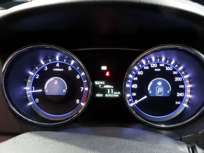 Hyundai Sonata 2011, 81976 км, за 2494.42 USD - фото 9