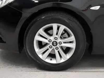 Hyundai Sonata 2011, 81976 км, за 2494.42 USD - фото 20