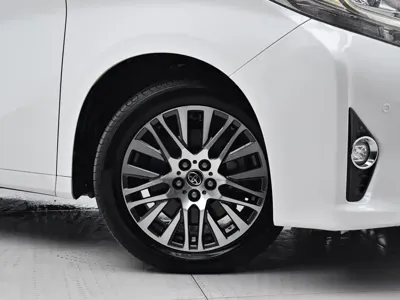 Toyota Alphard 2017, 110000 км, за 59887.01 USD