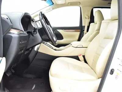 Toyota Alphard 2017, 110000 км, за 59887.01 USD - фото 6