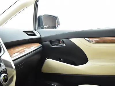 Toyota Alphard 2017, 110000 км, за 59887.01 USD - фото 10