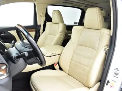 Toyota Alphard 2017, 110000 км, за 59887.01 USD - фото 15
