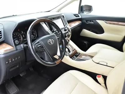 Toyota Alphard 2017, 110000 км, за 59887.01 USD - фото 16