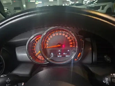 MINI Cooper 2019, 36000 км, за 8775.92 USD - фото 13