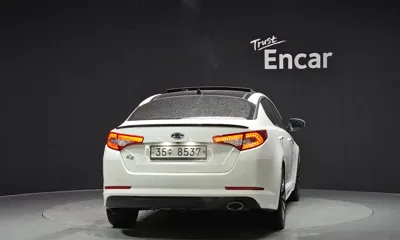 Kia K5 2012, 164341 км, за 2927.4 USD