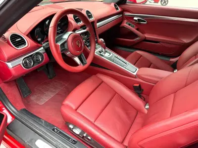 Porsche 718 2017, 70000 км, за 23875.07 USD