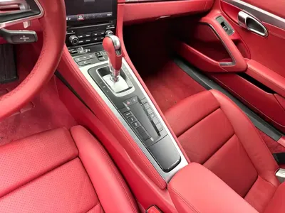 Porsche 718 2017, 70000 км, за 23875.07 USD