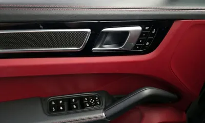 Porsche Cayenne 2020, 52523 км, за 50048.74 USD - фото 33