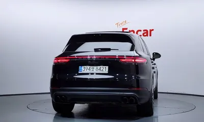 Porsche Cayenne 2022, 61000 км, за 59609.15 USD