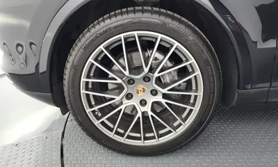 Porsche Cayenne 2022, 61000 км, за 59609.15 USD