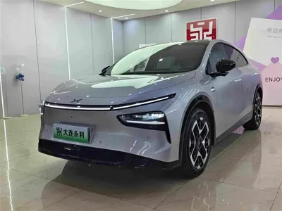 Xpeng 小鹏G7 · 2025 год