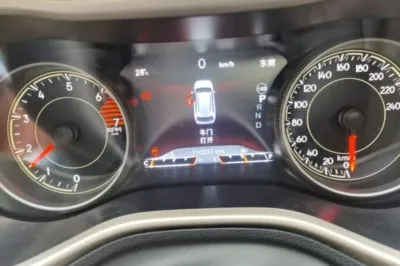 Jeep Cherokee 2017, 110200 км, за 7088 USD - фото 14