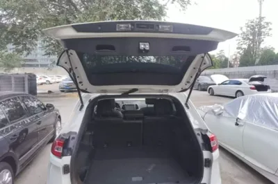 Jeep Cherokee 2017, 110200 км, за 7088 USD - фото 22