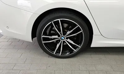 BMW 3-Series 2021, 87939 км, за 19079.24 USD