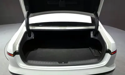 Hyundai Grandeur 2023, 48295 км, за 66096.03 USD - фото 20