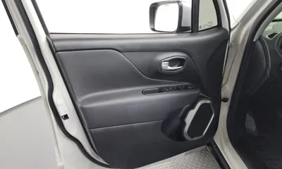 Jeep Renegade 2022, 21649 км, за 13869.89 USD - фото 24