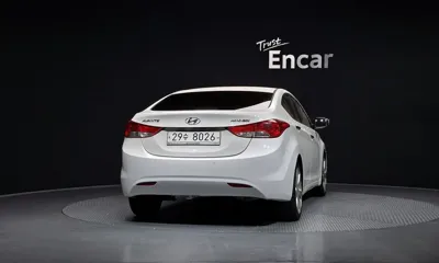 Hyundai Avante 2011, 102549 км, за 3171.46 USD