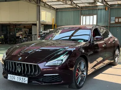 Maserati Quattroporte 2018, 70750 км, за 32324.19 USD