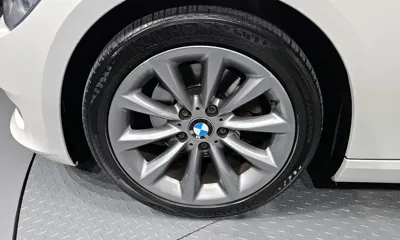 BMW 3-Series 2011, 158473 км, за 4824.73 USD