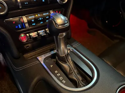 Ford Mustang 2019, 86813 км, за 14013.76 USD - фото 9