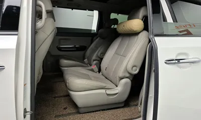 Kia Canival 2015, 168717 км, за 6367.34 USD - фото 12