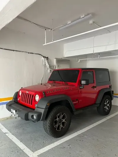Jeep Wrangler · 2012 год
