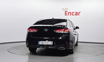 Hyundai Sonata 2019, 125234 км, за 7811.47 USD