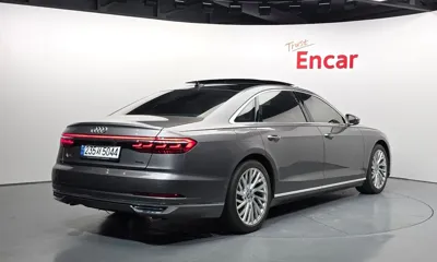 Audi A8 2018, 113409 км, за 26374.95 USD