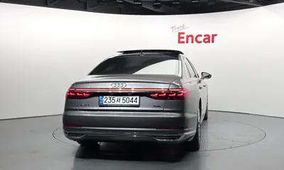 Audi A8 2018, 113409 км, за 26374.95 USD