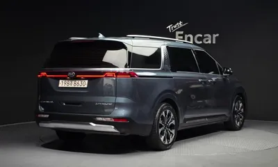 Kia Canival 2021, 185237 км, за 13391.1 USD