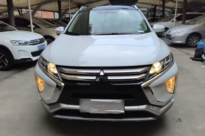 Mitsubishi Eclipse Cross 2018, 74000 км, за 9115 USD