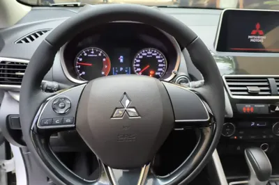 Mitsubishi Eclipse Cross 2018, 74000 км, за 9115 USD - фото 13