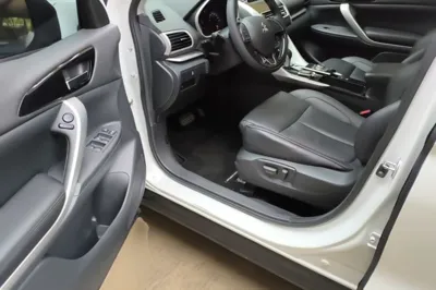 Mitsubishi Eclipse Cross 2018, 74000 км, за 9115 USD - фото 18