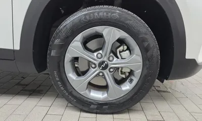 Kia Seltos 2024, 14466 км, за 14212.07 USD - фото 21