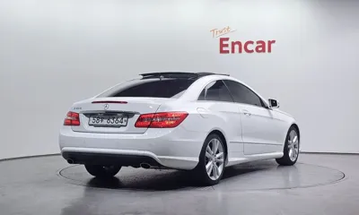 Mercedes-Benz E-Class 2013, 82298 км, за 7267.92 USD