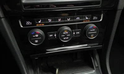 Volkswagen Golf 2014, 188833 км, за 5211.73 USD - фото 19
