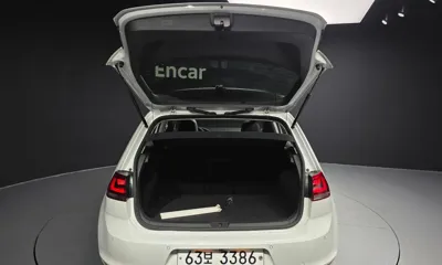 Volkswagen Golf 2014, 188833 км, за 5211.73 USD - фото 20