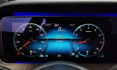 Mercedes-Benz E-Class 2021, 134686 км, за 17839.44 USD - фото 8