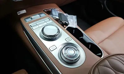 Genesis GV70 2024, 13962 км, за 30753.58 USD - фото 9